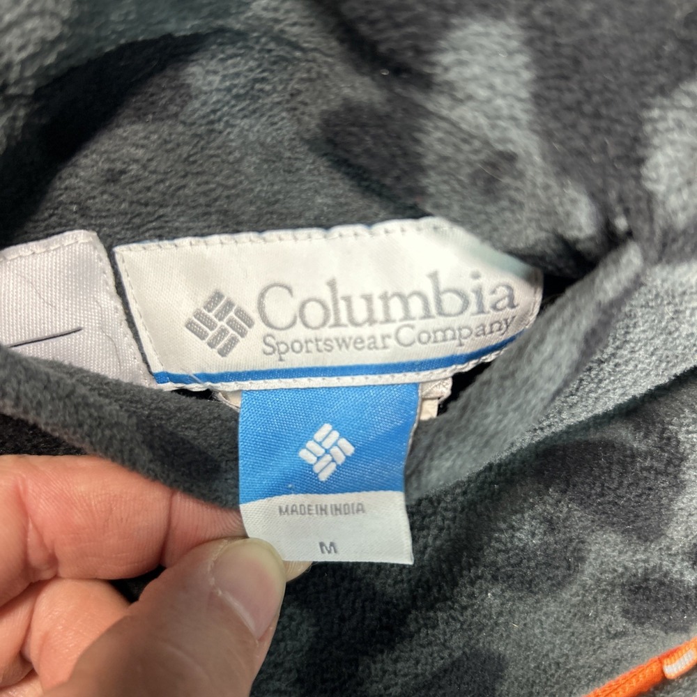 Columbia Black and Gray Camo Vest with Orange Lining- Boys size medium - Picture 6 of 9